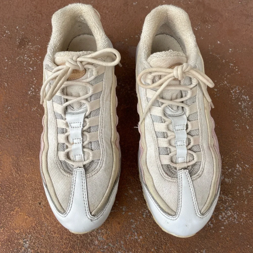Nike heritage Air Max 95
Plant Color Collection Beige womens sz 9 - Picture 4 of 8